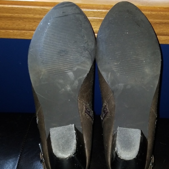 JustFab brown booties - Picture 4 of 6